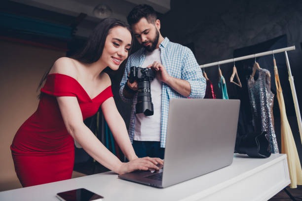Selling Pics on FetishFinder Is a Genius Side Hustle